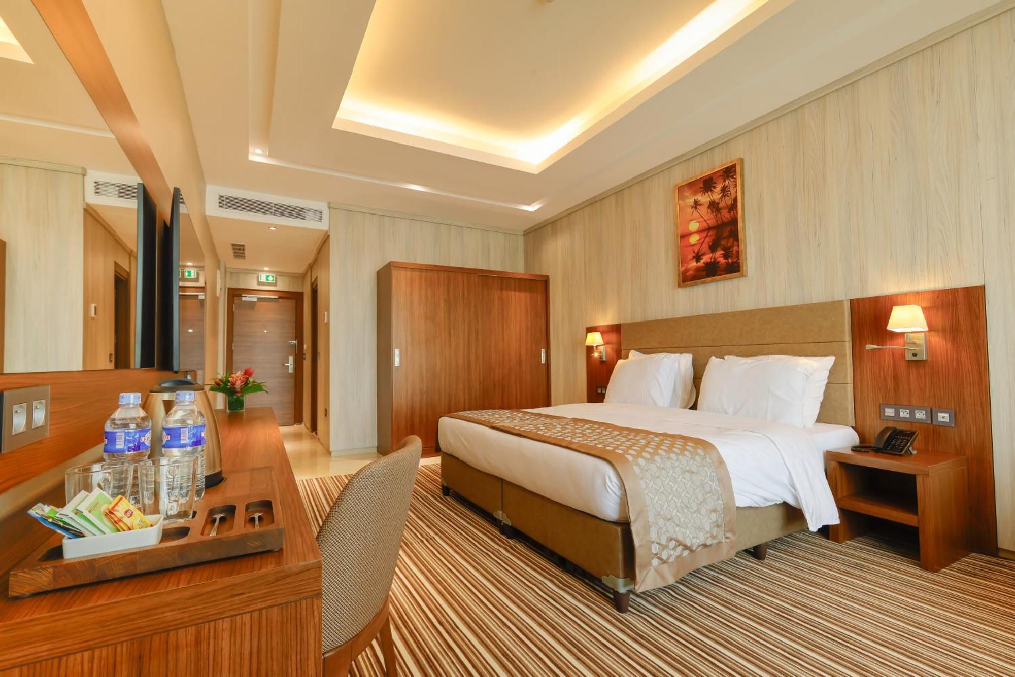 Byblos Hotel Αμπιτζάν Εξωτερικό φωτογραφία