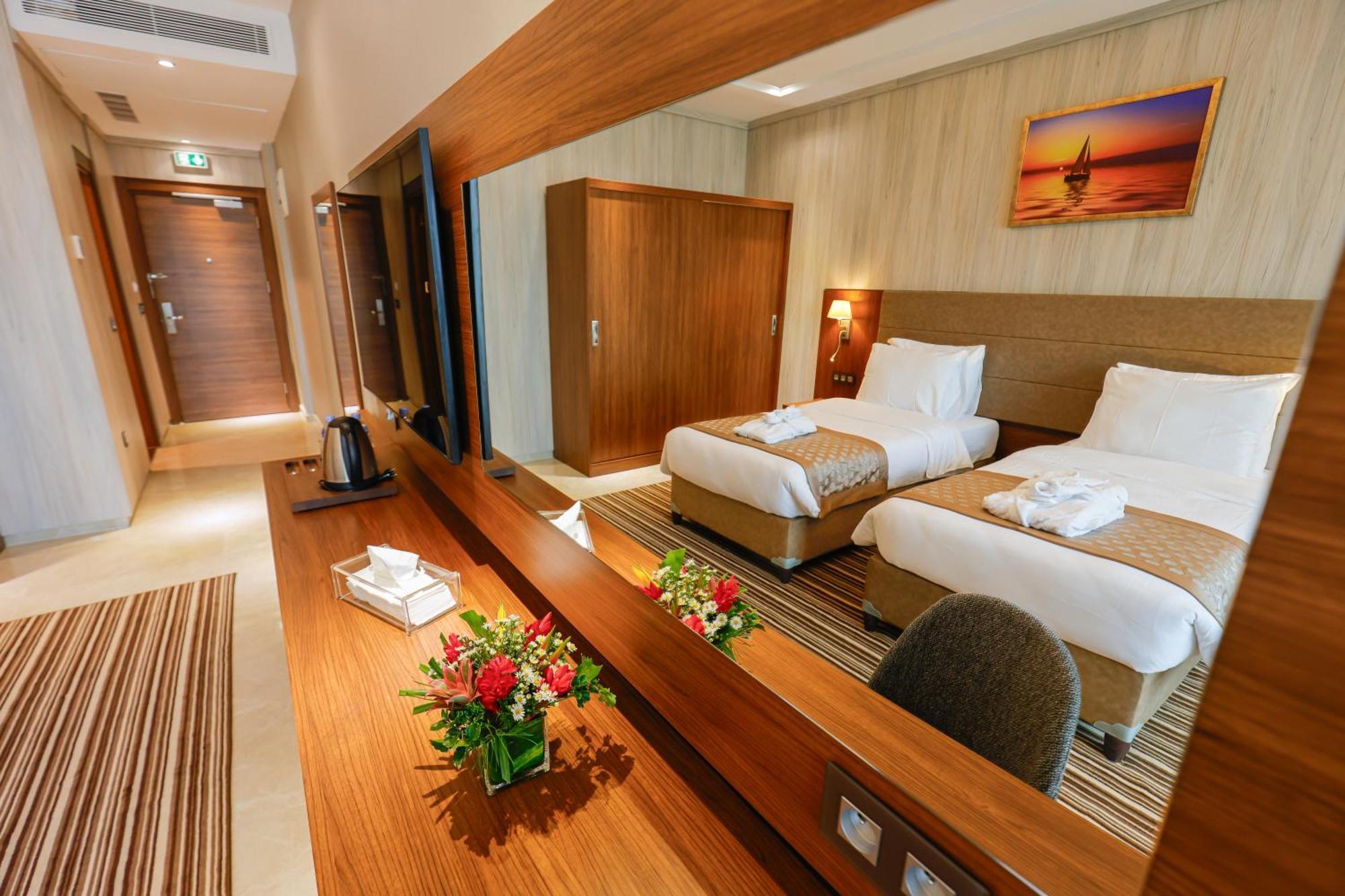 Byblos Hotel Αμπιτζάν Εξωτερικό φωτογραφία